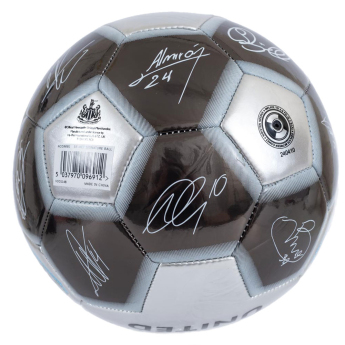 Newcastle United futbalová lopta Sig 26 - size 5